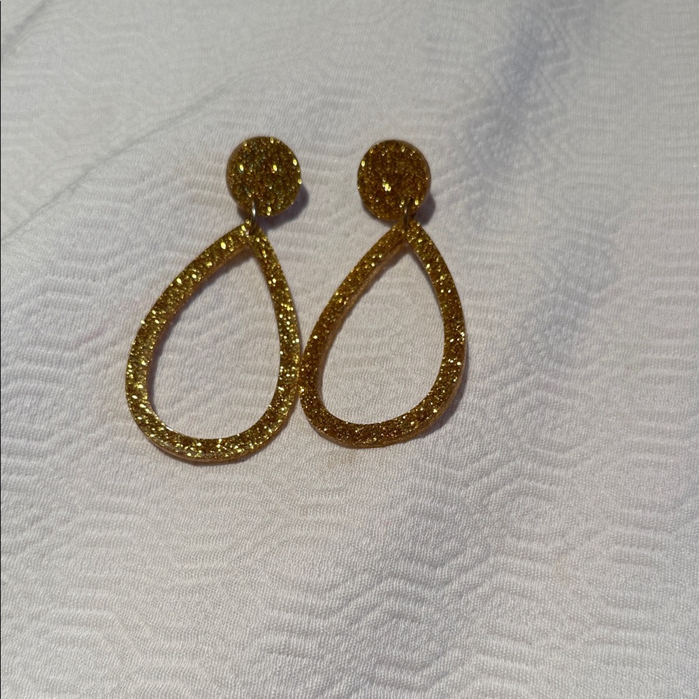 Sparkling Gold acrylic Teardrop Earrings